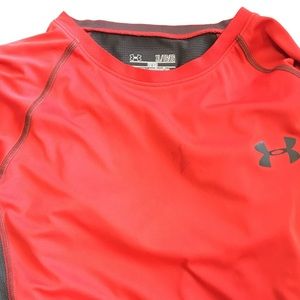 UNDER ARMOR ORANGE SHIRT